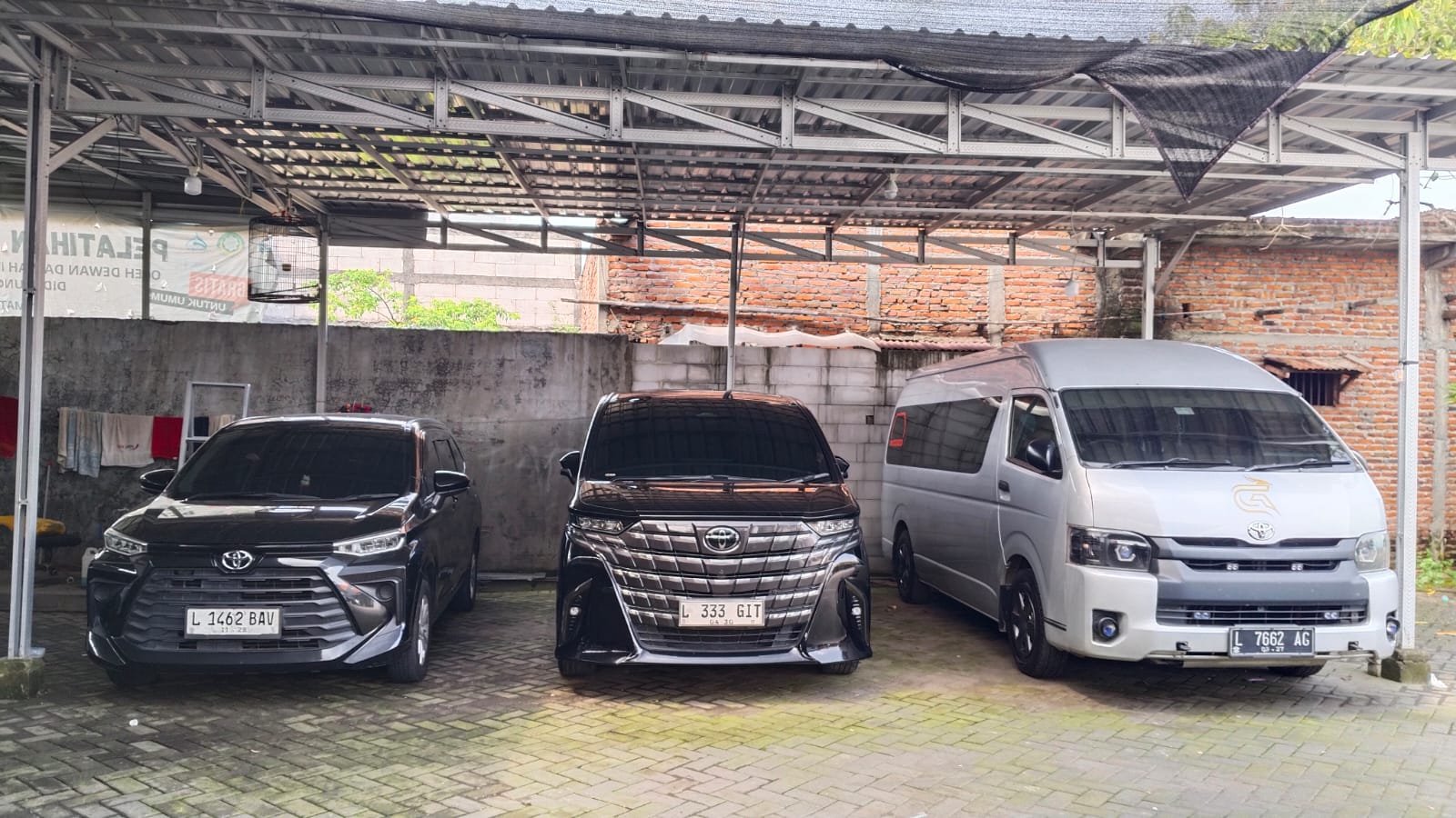 Sewa Mobil & Rental Mobil Surabaya Sidoarjo – Layanan Transportasi Terbaik di Jawa Timur dengan Driver